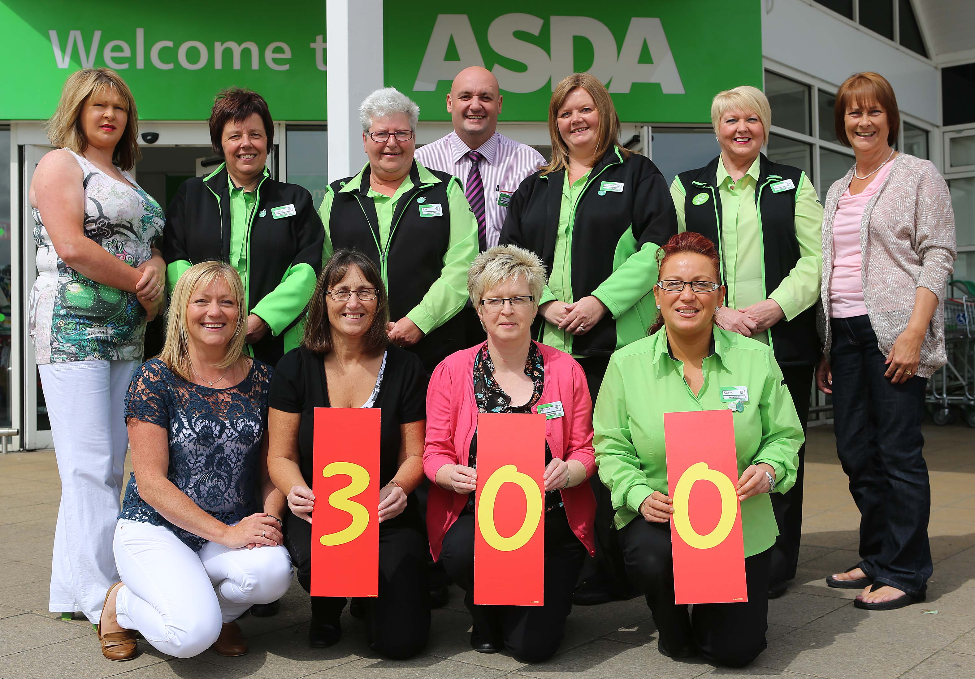 asda-workers-rolling-in-the-aisles-as-they-celebrate-long-years-of